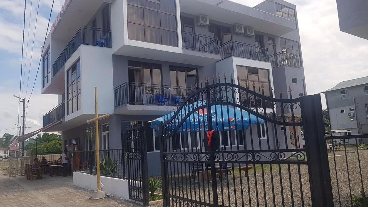 Hotel Guga Kobuleti Luaran gambar