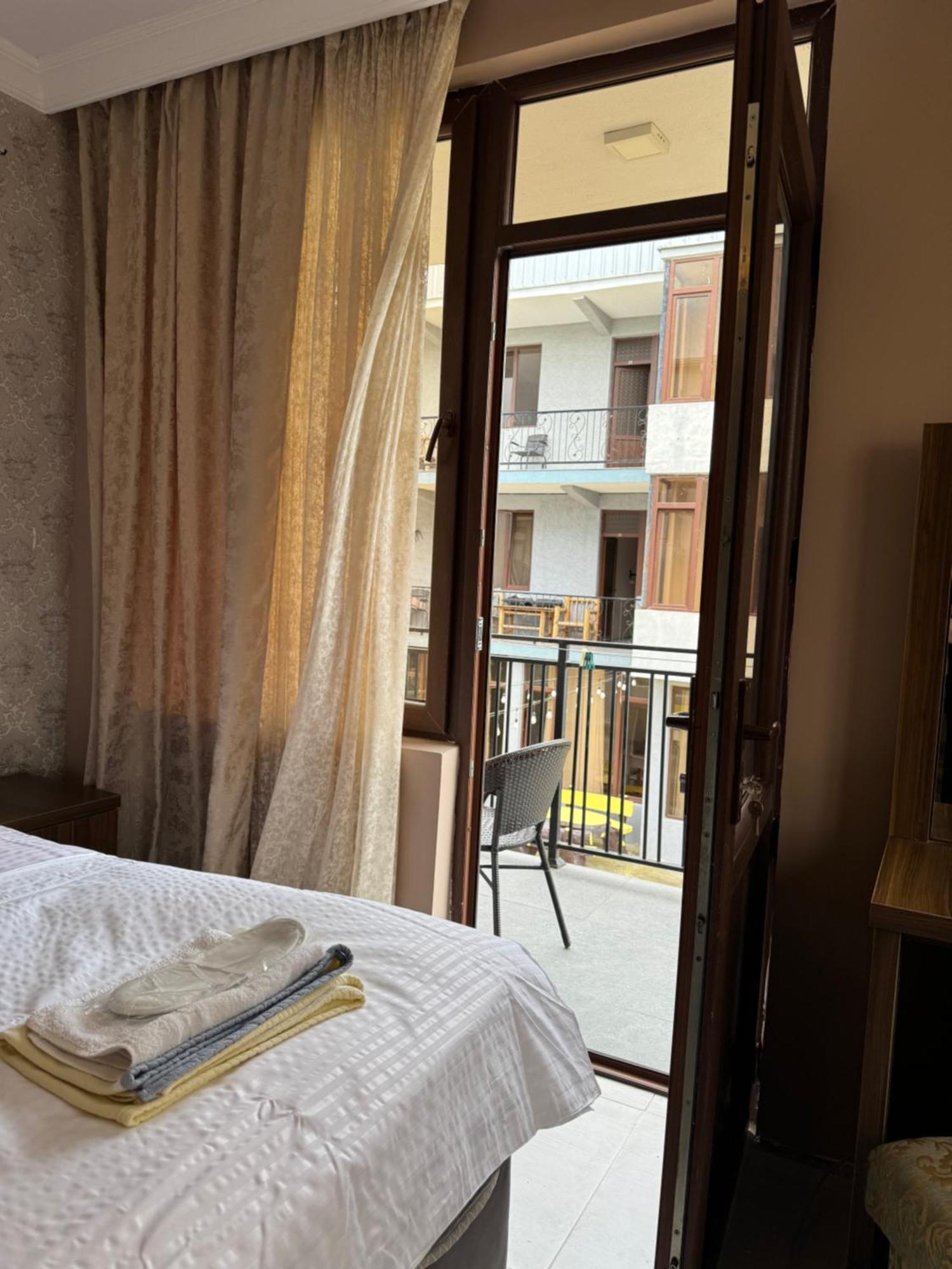 Hotel Guga Kobuleti Luaran gambar