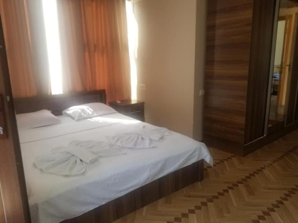 Hotel Guga Kobuleti Luaran gambar
